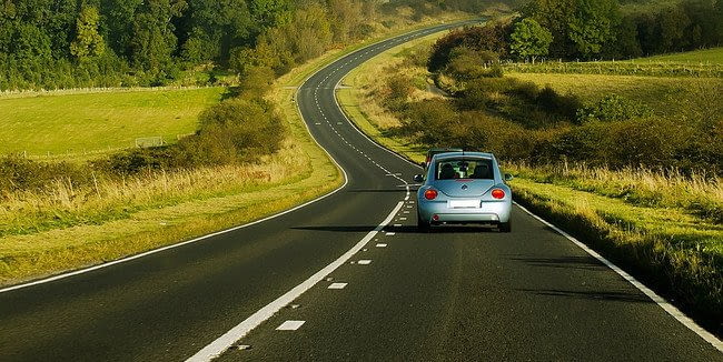 Consells pràctics per viatjar en cotxe de vacances